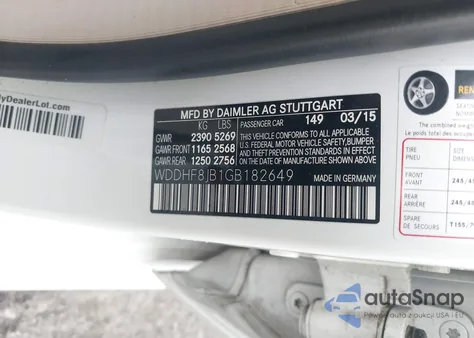 2016 Mercedes-Benz E 350 4Matic z USA, uszkodzony, nr VIN WDDHF8JB1GB182649